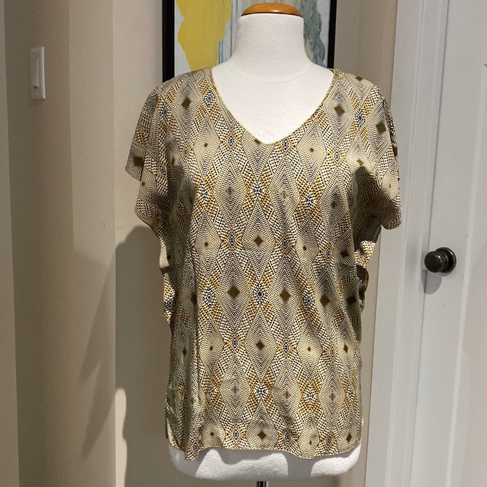 Geometrical patter summer top